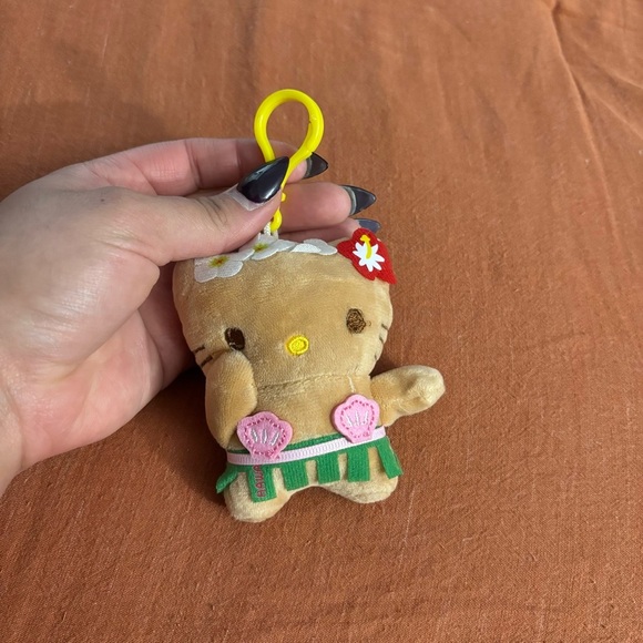 Hello Kitty Keychain Hawaiian Sanrio Hello Kitty Series Plush Toy Bag Clip - Picture 3 of 4